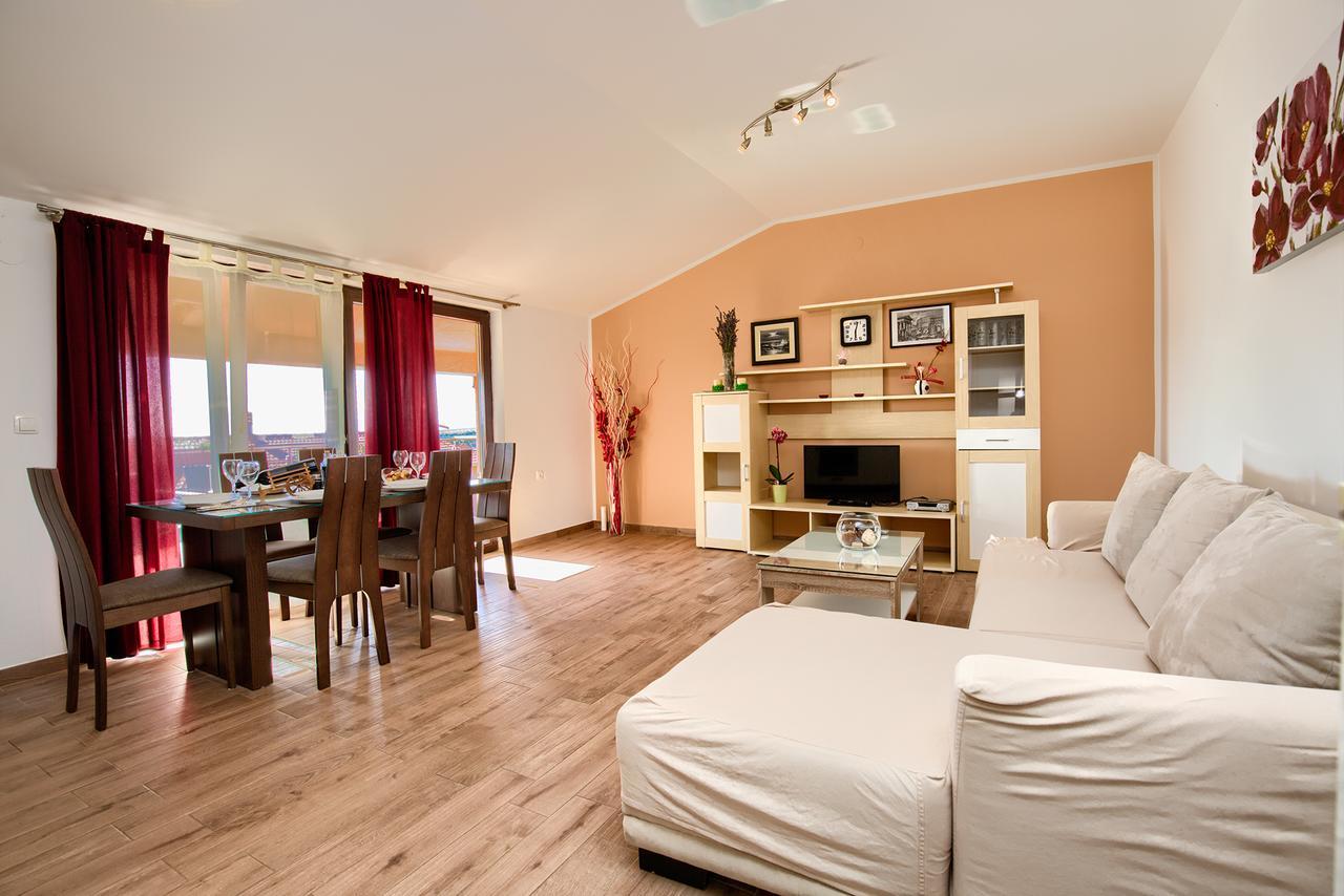 Apartment Mikulic Pola Esterno foto