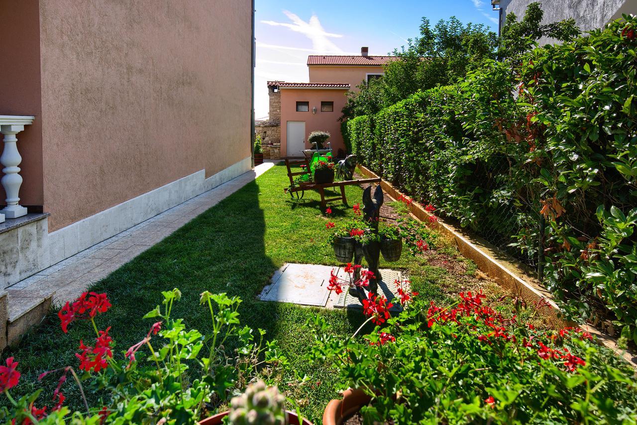 Apartment Mikulic Pola Esterno foto